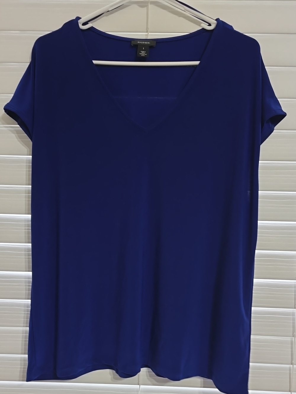 Halogen Short Sleeve V-Neck Tee in Cobalt Blue